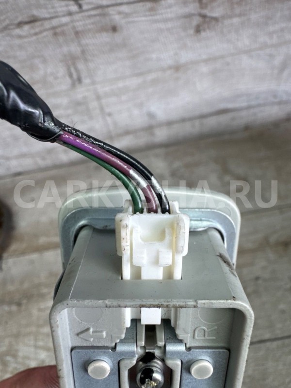 Плафон салонный Nissan X-trail T31 2007 Nissan Qashqai оригинальный номер 264659Y000