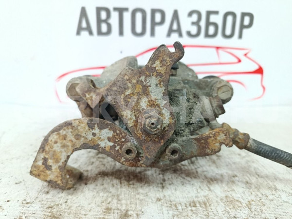 Суппорт задний левый Toyota Auris E150 Toyota Auris оригинальный номер 4785002100