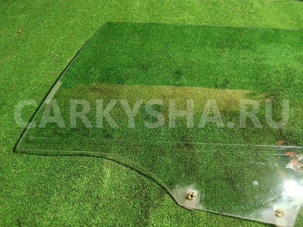 Стекло двери задней левой Ssang Yong Rexton 