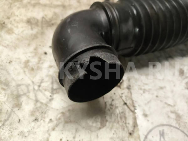 Воздухозаборник  Ford Fiesta Mk5 Ford Fiesta оригинальный номер 1306950