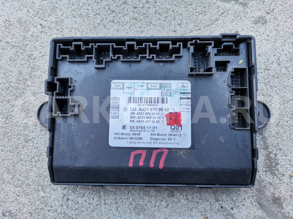 Блок управления дверями правое переднее A2218709882 Mercedes-Benz S-Class W221 Mercedes-Benz S-klasse оригинальный номер A2218709882