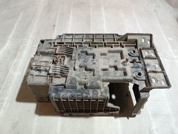 Крепление АКБ (корпус/подставка) Citroen C3 