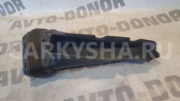 Воздухозаборник Audi A6 C7 CHVA 2014 Audi A6 оригинальный номер 4G0129624D