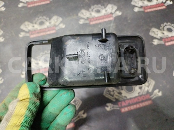 Накладка внутренней ручки двери Форд Фокус 2 Ford Focus оригинальный номер 3M51226A36