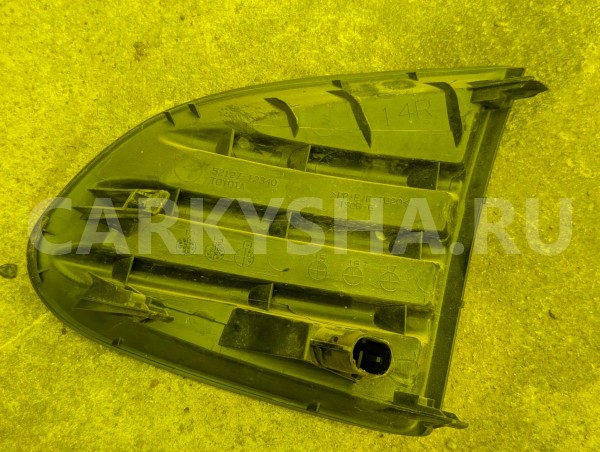 Заглушка бампера Toyota Corolla 