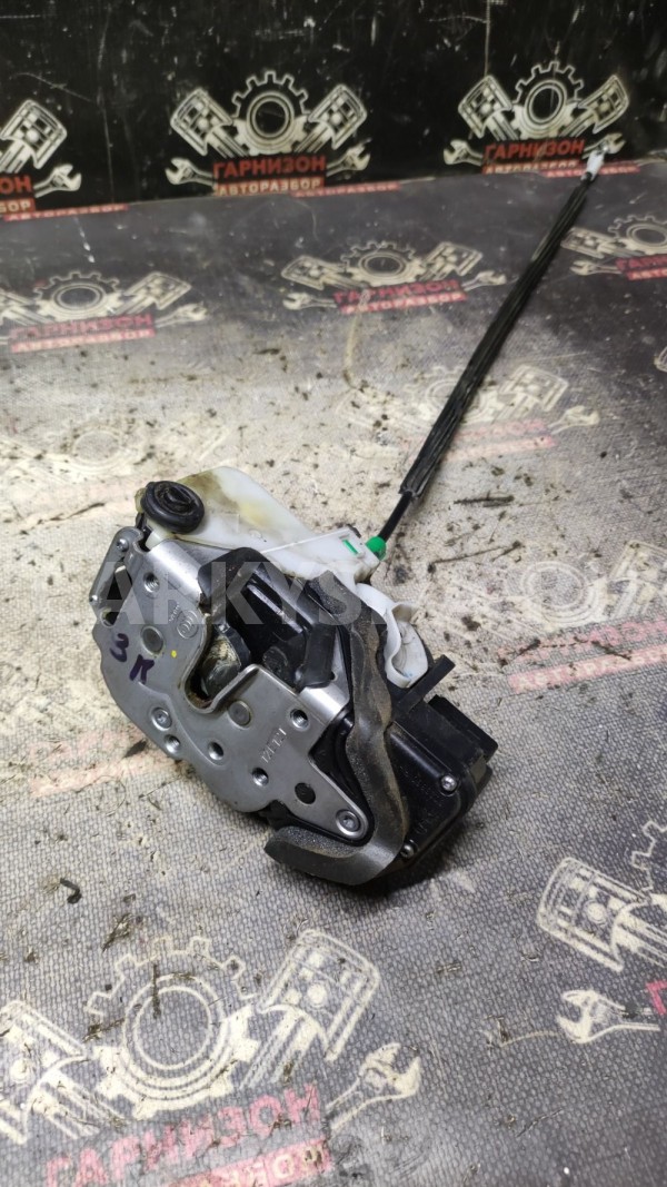 Замок двери Шевроле Авео Т300 Chevrolet Aveo оригинальный номер 13579523