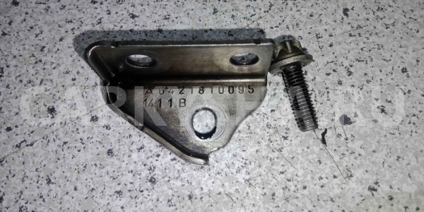 Кронштейн Mercedes-Benz GLE-класс W166 (2015—2018) Mercedes-Benz GLE оригинальный номер a6421810095