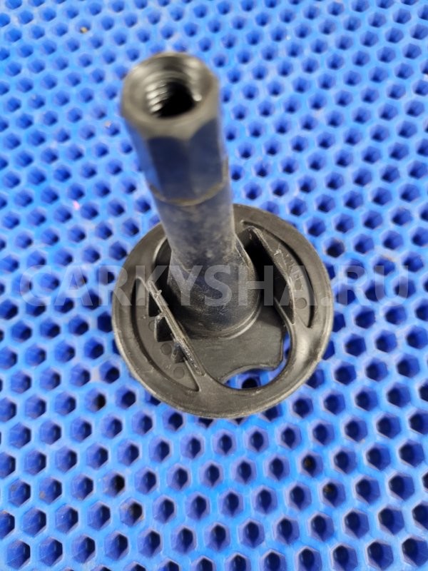 Крепление запасного колеса Renault Duster 2012 7703041034 HSA F4R Renault Duster 