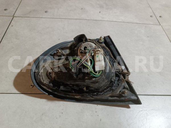 Фонарь задний наружный правый Nissan Pulsar оригинальный номер 265500N025