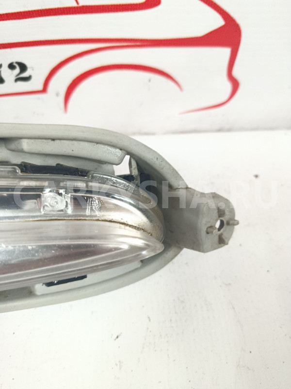 Фара противотуманная правая Hyundai Solaris Hyundai Solaris оригинальный номер 922021R000