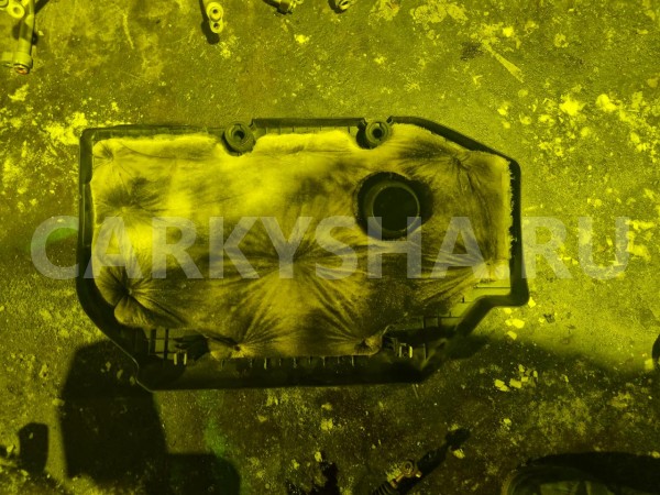 Декоративная крышка двс Mazda Premacy 