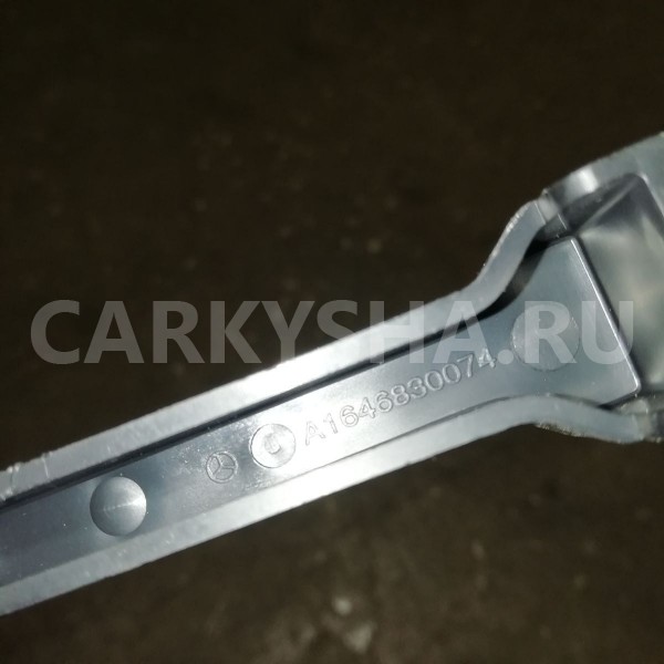 Кронштейн (сопут. товар) Mercedes-Benz GL-класс X164 рестайлинг (2009—2012) Mercedes-Benz G-klasse оригинальный номер A1646830074