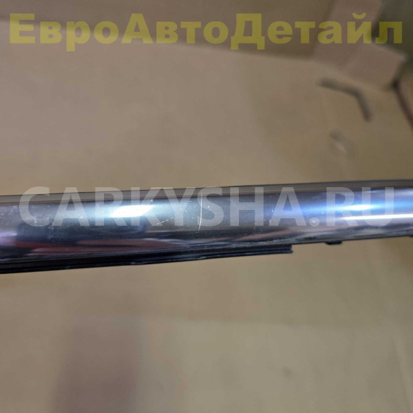 Молдинг стекла передней двери Volvo XC40 2018г Volvo XC40 оригинальный номер 32229818