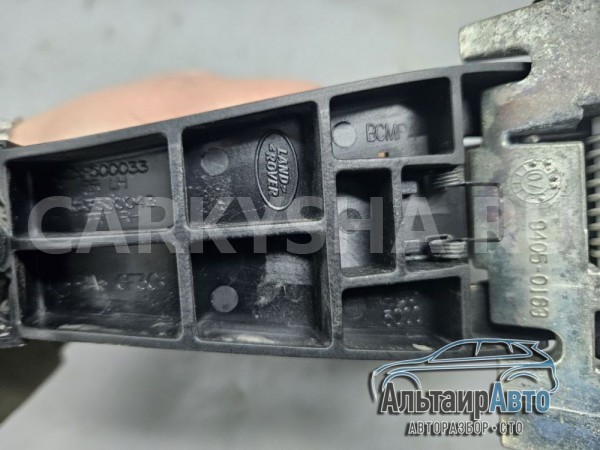 Ручка задней правой двери Discovery 3 Land Rover Discovery оригинальный номер CXF500034