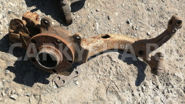 Кулак передний правый VW Passat B5 8D0407258AM Volkswagen Passat оригинальный номер 8D0407258AM