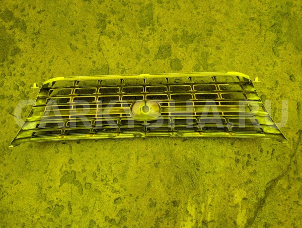 Решетка радиатора Toyota Grand HiAce 