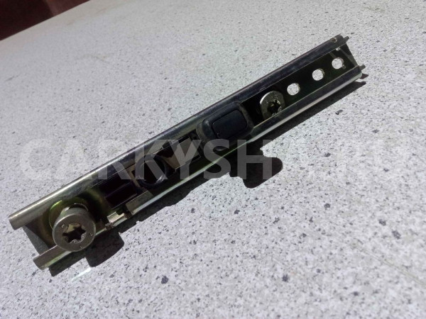 Механизм регулировки ремня безопасности Renault Sandero I (2009—2014) Renault 14 оригинальный номер 6001550527