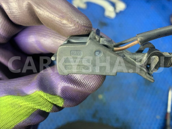 Форсунка омывателя лобового стекла Polo 5 Volkswagen Polo оригинальный номер 6E0955986B