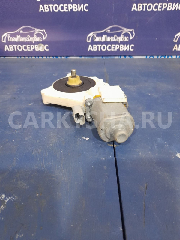 Моторчик стеклоподъемника правый  SsangYong Kyron Ssang Yong Kyron оригинальный номер 8810009012