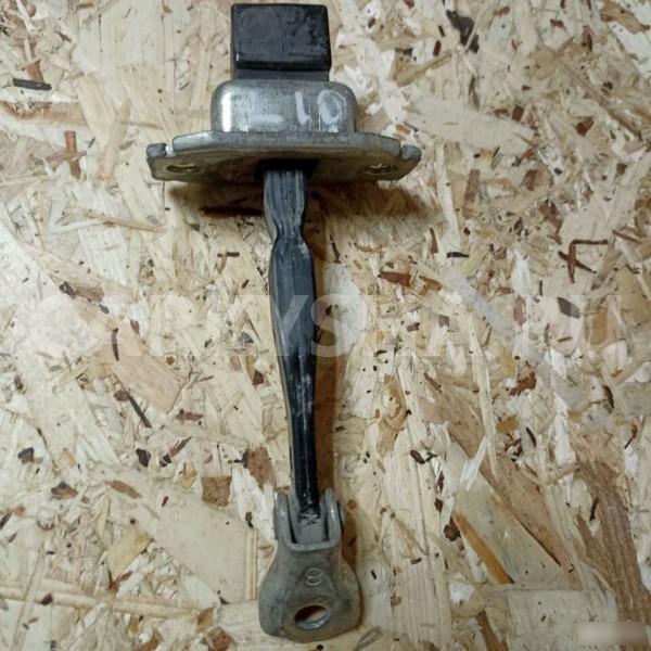 Ограничитель двери левый mitsubishi 10 Mitsubishi Lancer 