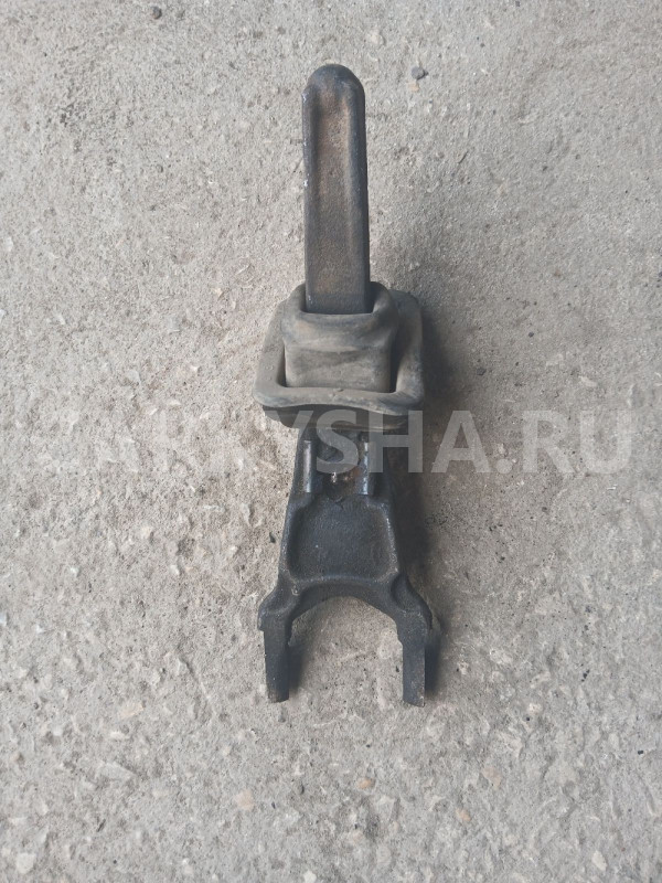 Вилка сцепления Mitsubishi Lancer 9 Mitsubishi i оригинальный номер MD747524