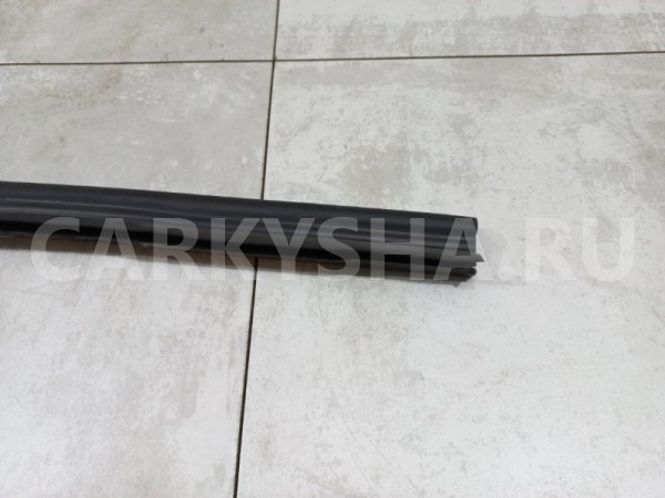Уплотнитель капота Audi A5 2010 8T0823723A 8T CDN Audi A5 