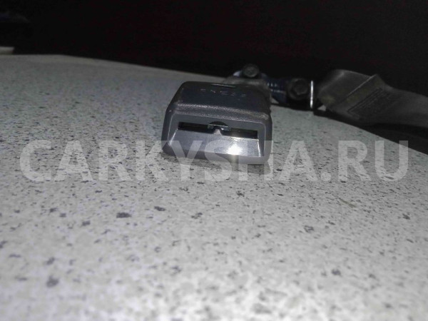 Ответная часть ремня безопасности Kia Rio II рестайлинг (2009—2011) Kia Rio оригинальный номер 898301G100XI