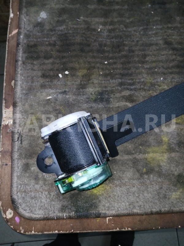 Ремень безопасности Mitsubishi Pajero 