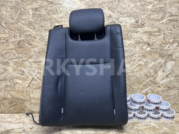 Спинка заднего сиденья правая Toyota Camry VII (XV50) оригинальный номер 71077-06D70-C6