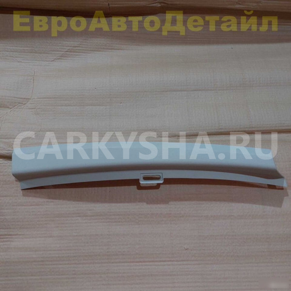 Накладка задней стойки нижняя Volvo V60 V60CC 2019 Volvo V60 оригинальный номер 31479236