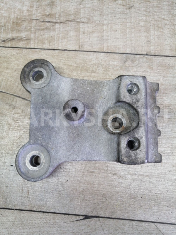 Кронштейн МКПП Peugeot 207 (2006 - 2009) 326C79F Peugeot 207 оригинальный номер 326C79F