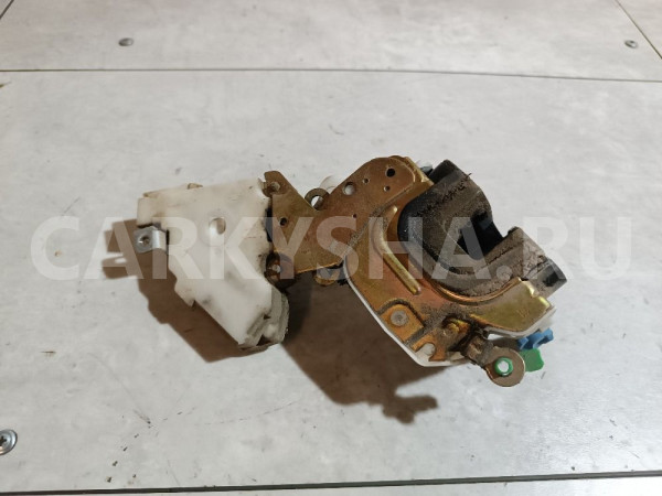 Замок двери передней левой Nissan Pulsar оригинальный номер 8055361U61