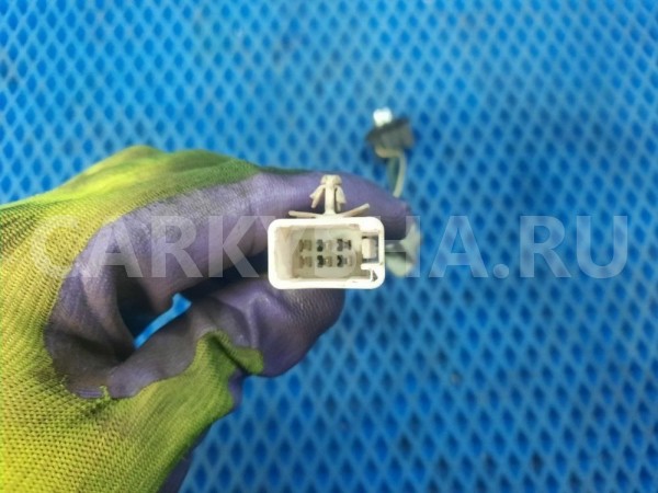 Проводка заднего правого фонаря  Toyota Hiace XH10 Toyota HiAce оригинальный номер 81555-26310