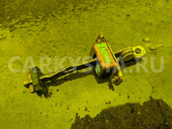 Доводчик двери Toyota Cami 