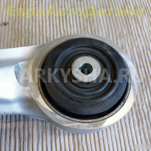 Рычаг передний нижний Range Rover L460 / L461 Land Rover Range Rover оригинальный номер LR183114