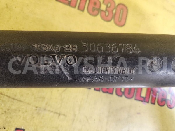 Патрубок интеркулера Volvo S40 