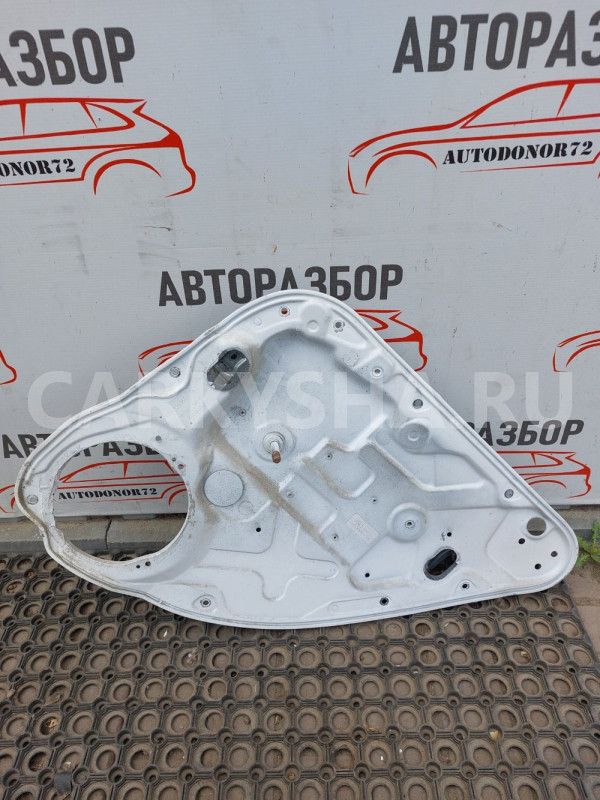 Стеклоподъемник механ. задний правый Ford Focus 2 Ford C-MAX оригинальный номер 1738643