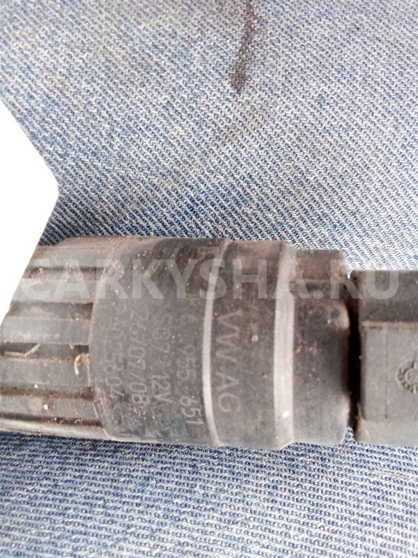Насос омывателя VW Golf V 2003-2009 Volkswagen Golf оригинальный номер 1K6955651