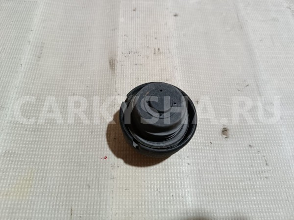 Крышка горловины бака топливного Volvo 740 