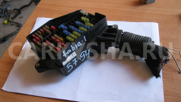 Блок предохранителей Skoda Fabia 1999-2006 Skoda Fabia оригинальный номер 6Q1941824B