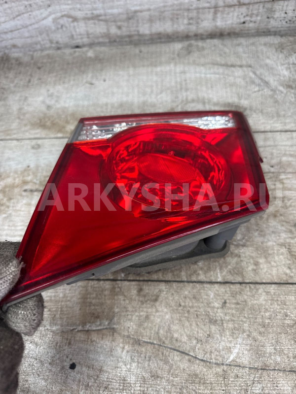 Фонарь правый внутренний Chevrolet Cruze 12-15 Chevrolet Cruze оригинальный номер 95130773