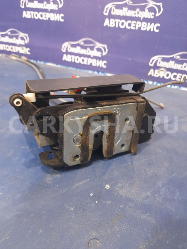 Замок двери передний левый SsangYong Kyron Actyon1 Ssang Yong Actyon оригинальный номер 7121009026