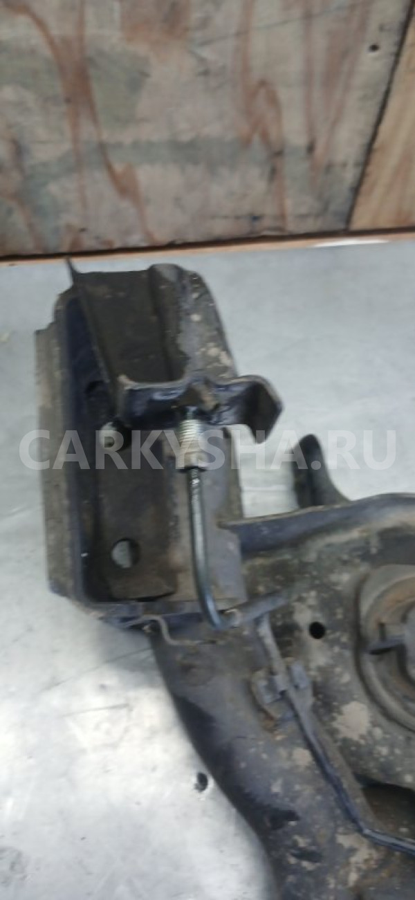 Балка поперечная Nissan Serena 