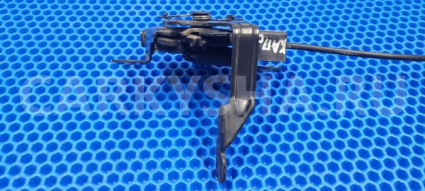 Замок капота Hyundai Solaris 2011 811304L300 RB G4FA Hyundai Solaris 