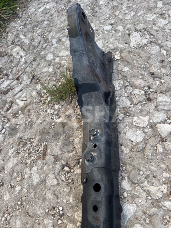 Балка под радиатор на Suzuki Kizashi 2.4 Suzuki Kizashi оригинальный номер 7110057L00