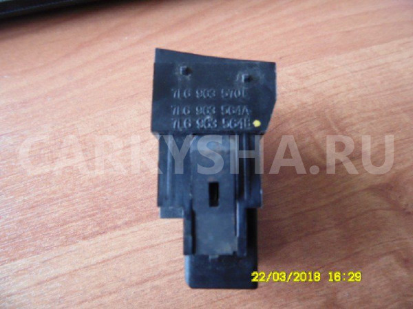 Кнопка обогрева сидений Volkswagen Touareg I рестайлинг (2006—2010) Volkswagen Touareg оригинальный номер 7L6963570