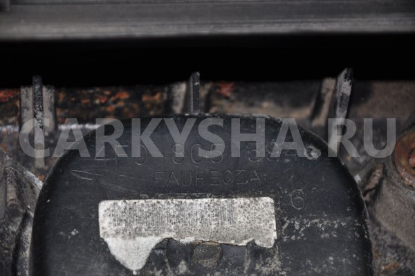 Панель передняя Audi 200 