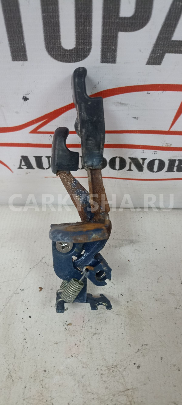 Рычаг открывания бензобака Hyundai Solaris Hyundai Solaris оригинальный номер 8157022012