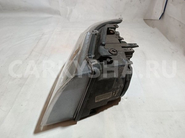 Фара правая Land Rover Freelander оригинальный номер LR001559