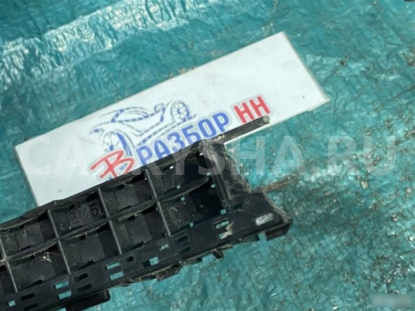 Фиксатор заднего бампера правый Honda CR-V 3 RE Honda CR-V оригинальный номер 71593SWAA01